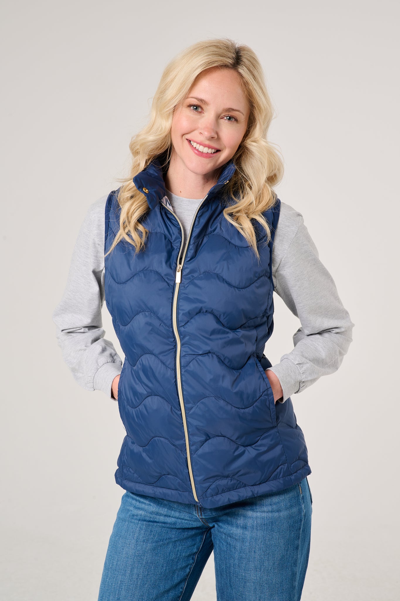Cloud Women's Puffer Vest | Marine