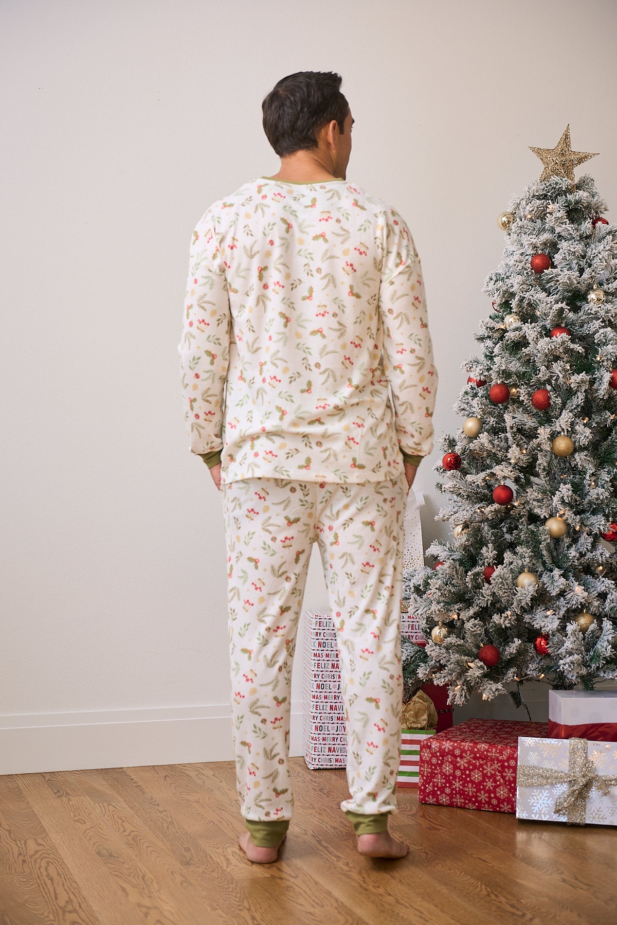 Men's Long Christmas PJs | Mistle-Toes