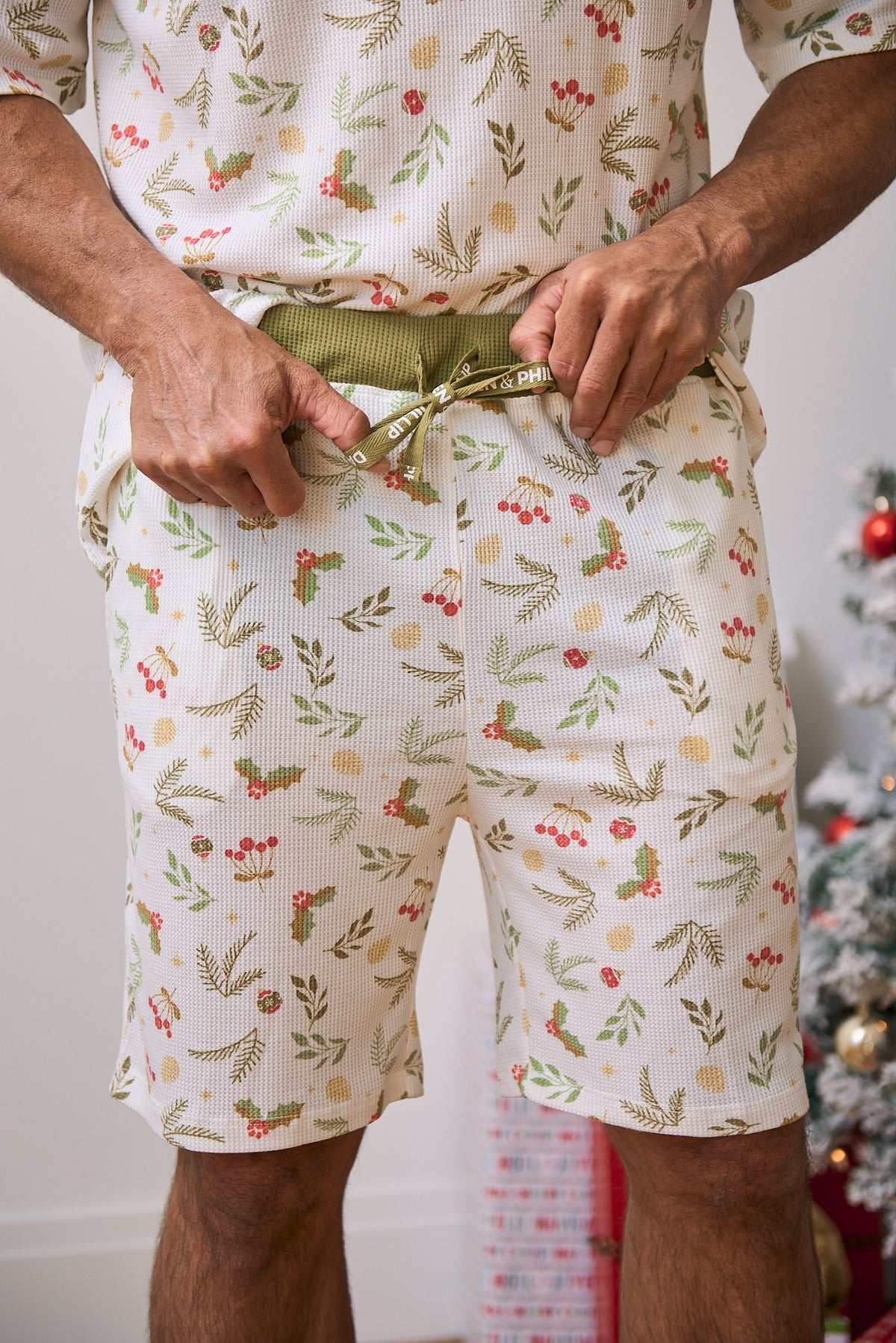 Men's Short Christmas PJs | Mistle-Toes