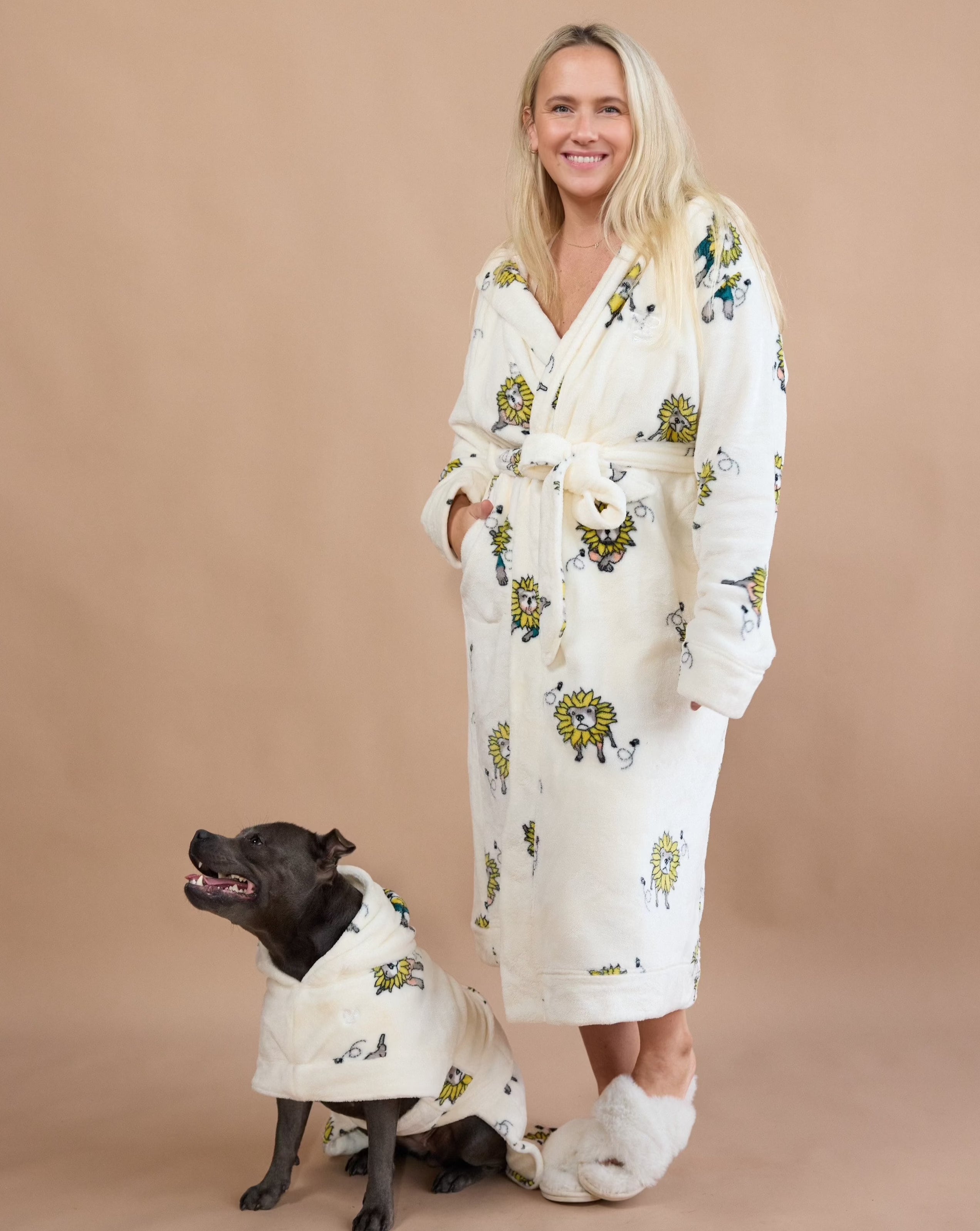 Penelope's Garden Snuggle Buddy Women's Robe