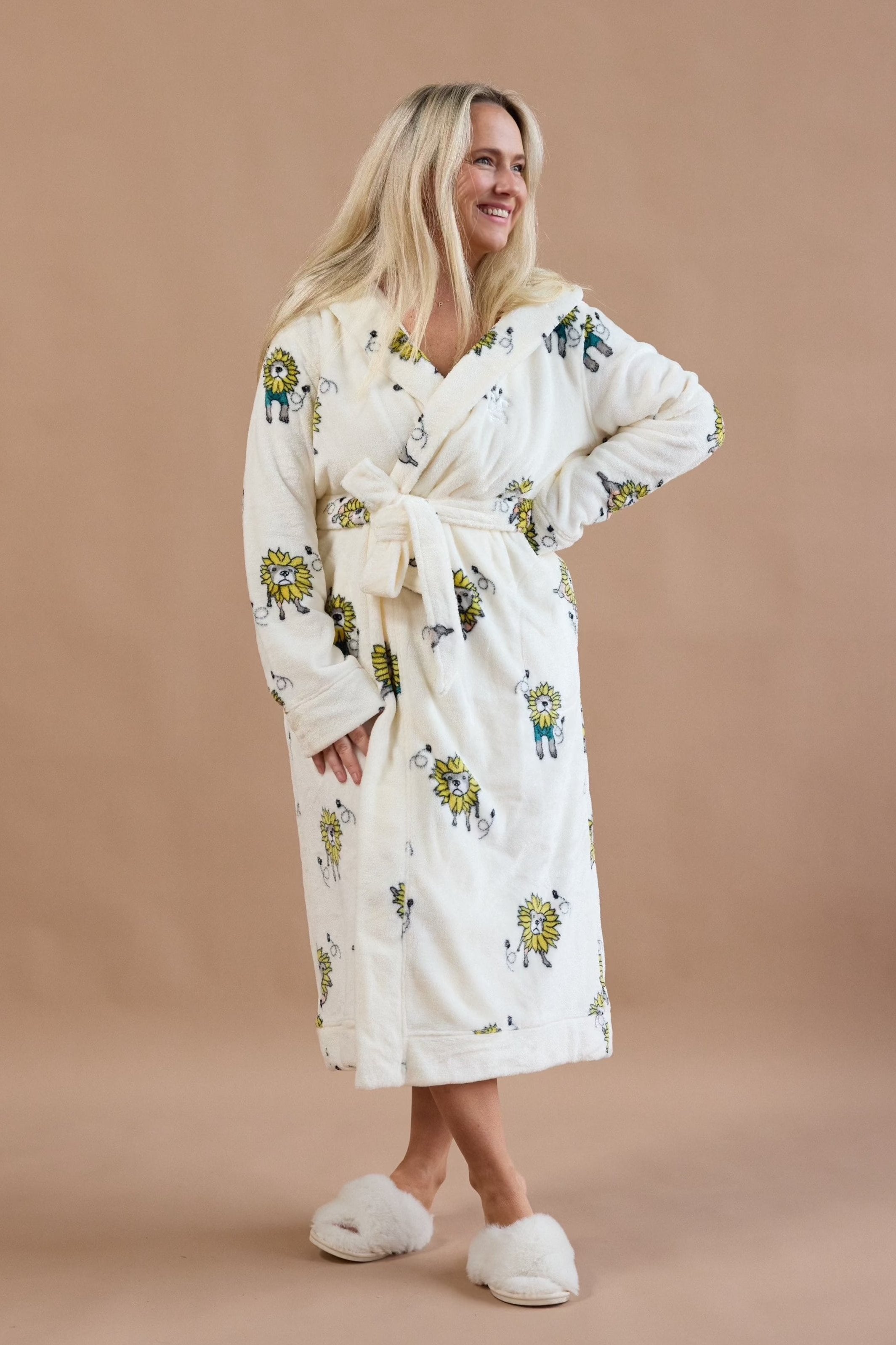 Penelope's Garden Snuggle Buddy Women's Robe