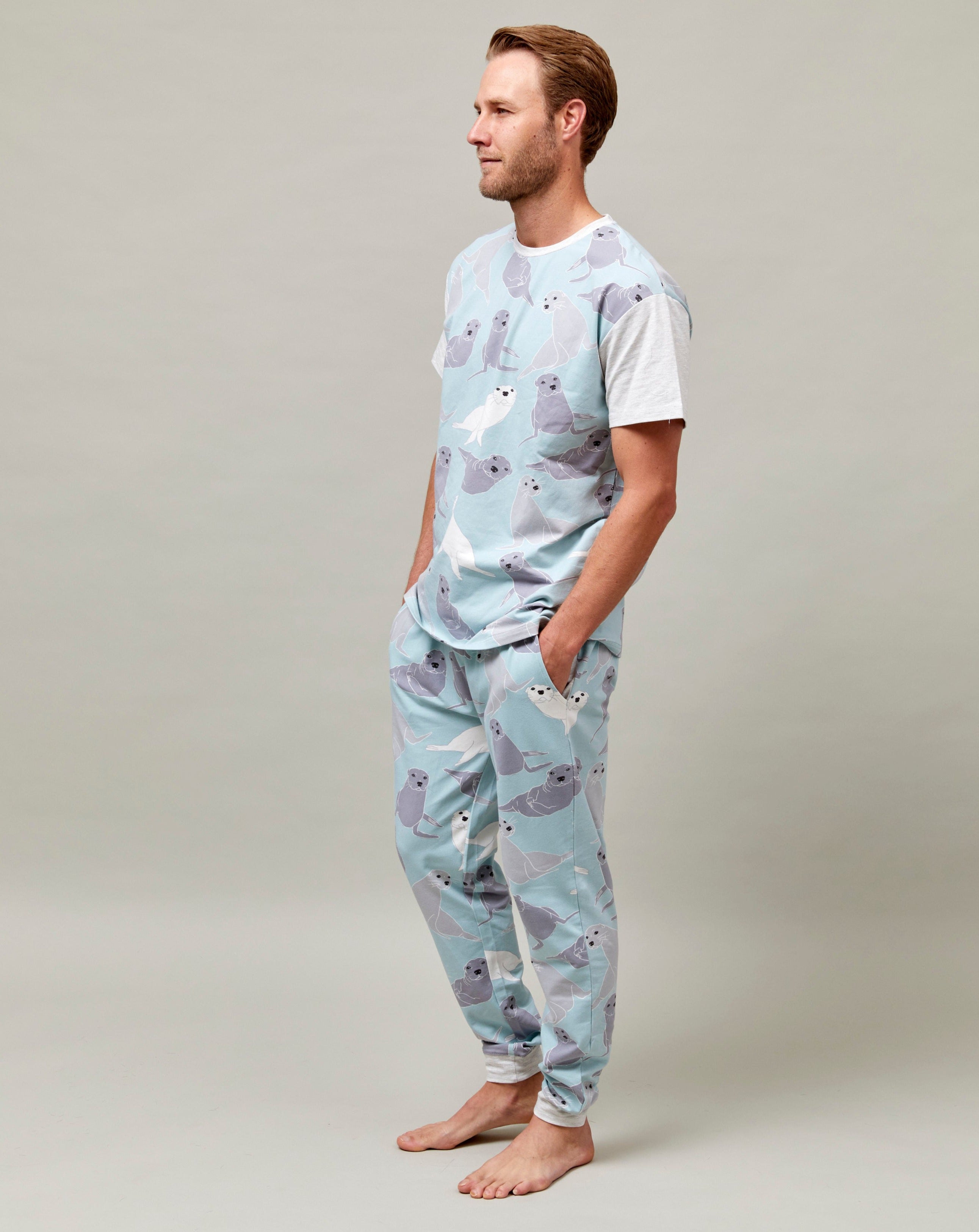 Sealy Staffies Men’s Long Pyjama Set.